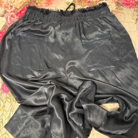 Navy Satin trouser Pants size M - Picture 7 of 7